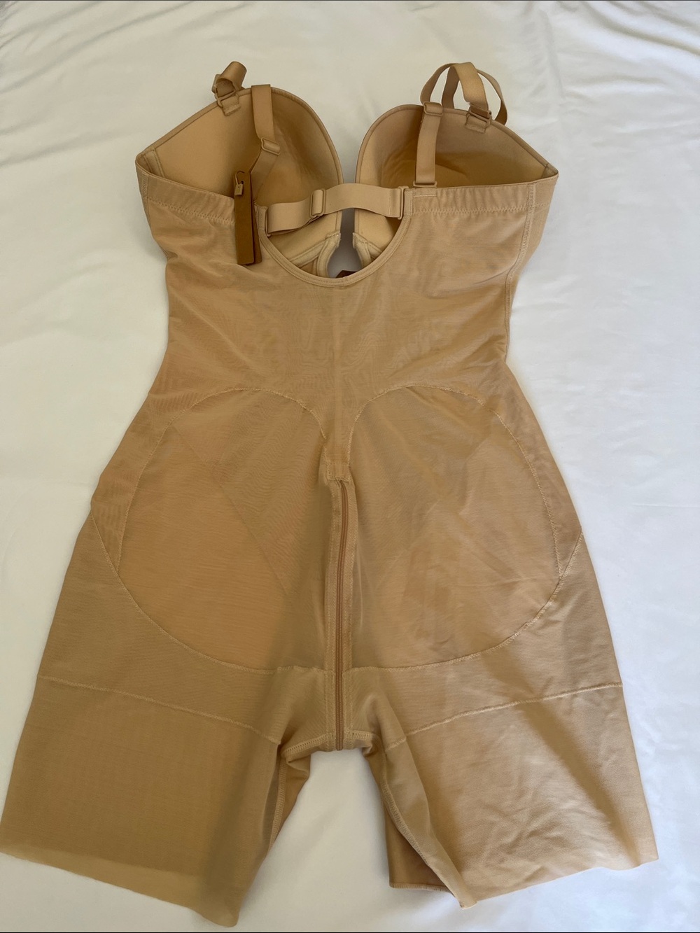 SHAPELLY Everyday Nude Shaping Bodysuit with Built-In Bra - Picture 6 of 10